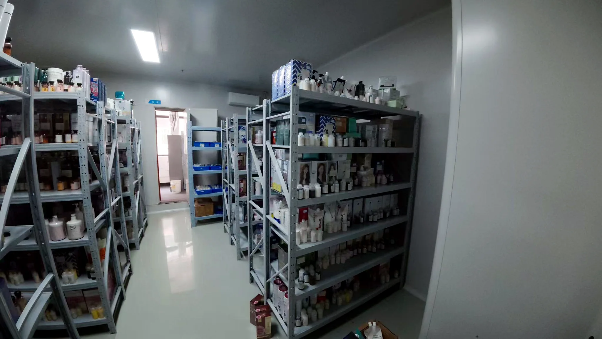 Sample and packaging reference library