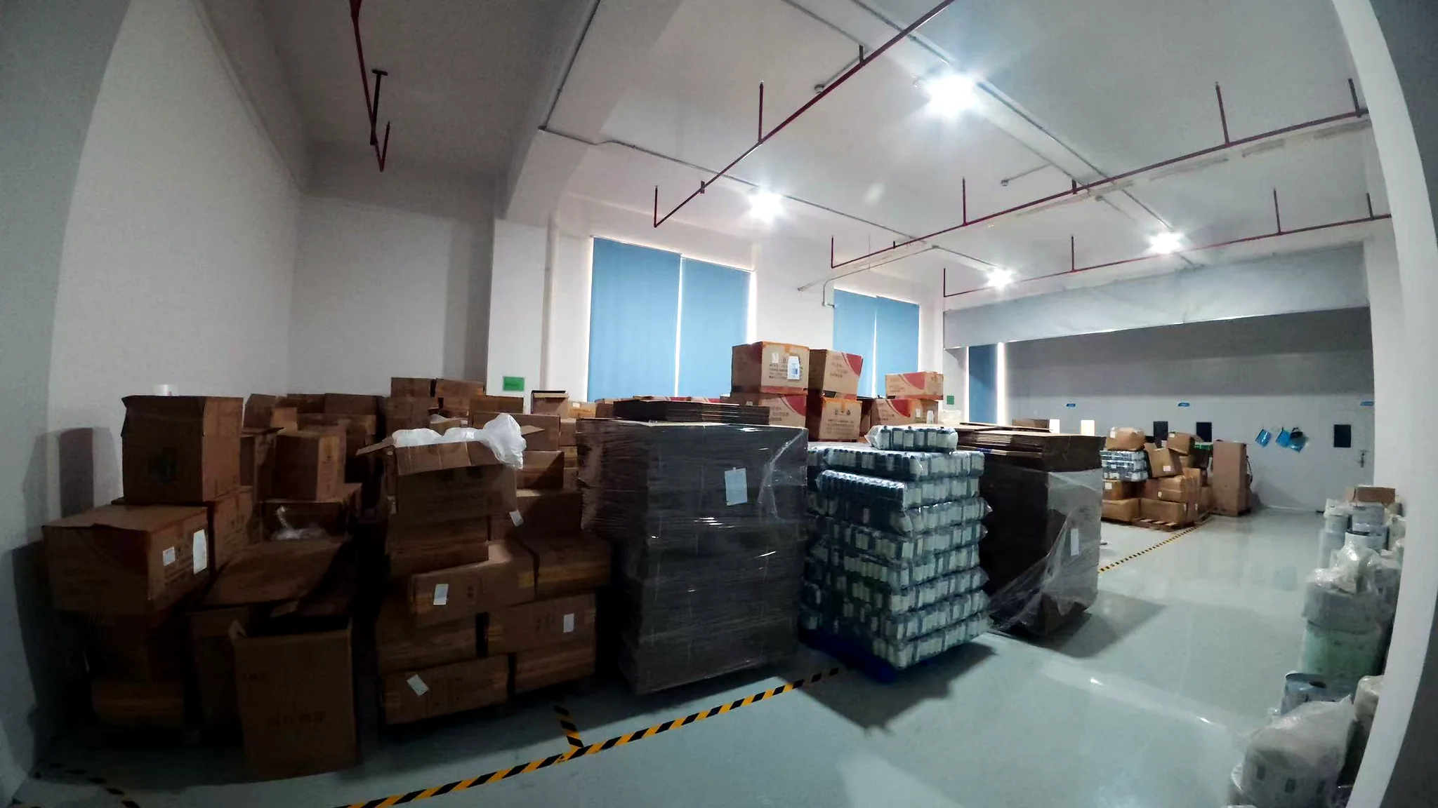 Packed product warehouse